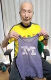 「現存最古の明大ユニで激走した小谷野重雄さん、本紙で掲載して喜んだ写真が遺影に…１１月９５歳で死去」の画像1