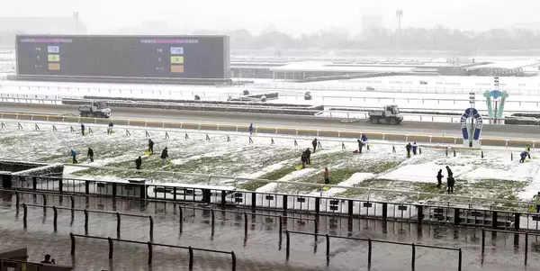 東京＆京都開催中止にファン落胆「まさかの小倉だけ」「とりあえず投票に」　小倉も降雪の影響で障害競走は中止