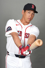 吉田正尚オープン戦初戦で二塁打＆四球　順調な仕上がり…ノースイースタン大戦「２番・左翼」で