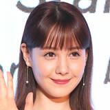 「先月第１子出産のトリンドル玲奈、金髪ボブ姿が「お人形さんみたい」「衝撃的な可愛いさ」「めっちゃ似合ってる」」の画像1