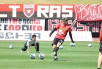 【Ｊ３福島】カズ、ホーム札幌戦でベンチ入りも出場なし　最年長出場記録更新ならず…チームの連勝は２でストップ