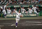 「【甲子園】天理が夏聖地５０勝＆春夏通算８０勝　金本相有主将が先制ソロで７得点口火「ホームランは最高」父・吉徳さんと２代で甲子園４番出場」の画像1
