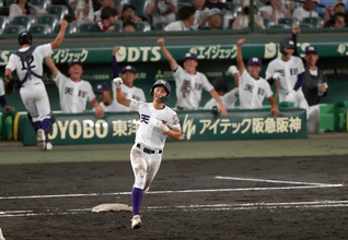 【甲子園】天理が夏聖地５０勝＆春夏通算８０勝　金本相有主将が先制ソロで７得点口火「ホームランは最高」父・吉徳さんと二代で甲子園４番出場