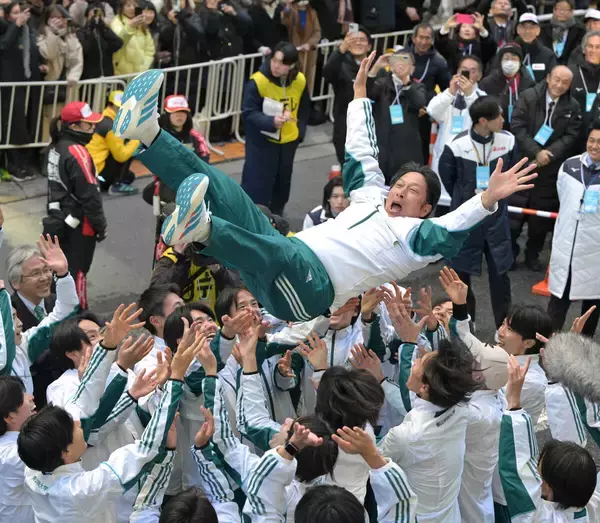 「年末は絞って痩せないといけない」　「ひるおび！」生出演の青学大・原晋監督が自省…胴上げシーンに苦笑