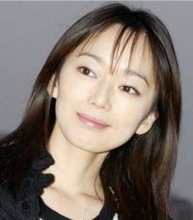 元「魔性の女」葉月里緒奈　５０歳現在の姿！鎌倉で女優オーラ健在「大好きなお店」を訪れる