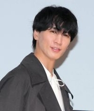 ＷＥＳＴ．藤井流星　パジャマは毎日替える派「ツアーはキャリーケースパンパンなんです」こだわり熱弁