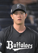 【オリックス】太田椋にヒヤリとする一幕　初回の守備で左手首付近を気にするしぐさ　ベンチで治療もプレー再開