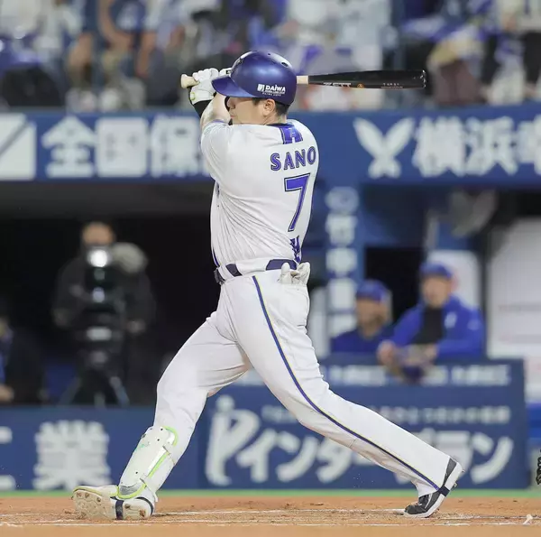 【ＤｅＮＡ】佐野恵太が先制の右前適時打　引き分け以上でＣＳアドバンテージ回避が確定の一戦
