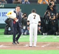 【巨人】原辰徳氏が長野久義のラストゲームでサプライズ登場！４万人の観衆どよめく