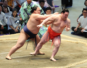 西十両３枚目・出羽ノ龍が９勝目　来場所の新入幕に前進「あと２番あるので、大事にやっていきたい」