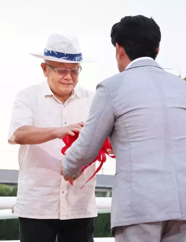 【兵庫競馬】７月末で勇退の保利良次調教師が園田競馬場で引退式　「人、馬にも恵まれていい人生でした」