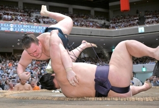 大関・安青錦　過去１勝４敗の義ノ富士を下し６勝目「最後まで諦めずに粘れて良かった」
