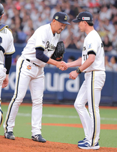オリックス・岸田護監督が語った平野佳寿　グラウンド外でもずっと一緒だった盟友「理想を言えば、一緒にオリックスを強くしたい」…引退企画メッセージ