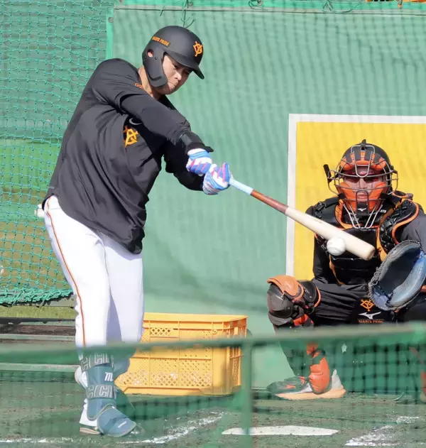 【巨人】さらにパワーアップ！中山礼都が屋外フリー打撃１３発