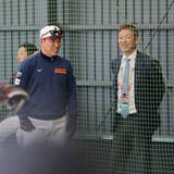 「立浪和義氏が侍ジャパン・井端監督、小園らを激励　ブルペンも視察…宮崎合宿」の画像1