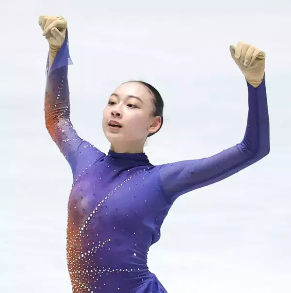 【フィギュアスケート】１６歳・岡万佑子が自己ベストの６９・７７点で２位発進　首位の島田麻央と２・１３点差…世界ジュニア選手権