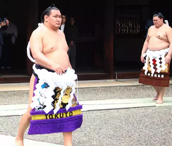 豊昇龍が靖国神社で雲竜型の土俵入りを披露　春巡業後半は「相撲を取る稽古をやっていく」