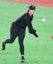 【巨人】ウィットリー初東京ドームで“鯉封じ”リベンジへ「誰に対しても油断しないように」　中１２日で体調万全