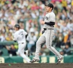 【巨人】石川達也が一挙４失点　阪神戦での複数失点は今季２度目　７回に５安打集中される