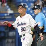 「【ヤクルト】今季初の延長１２回突入でドロー　阪神と同率も首位に再浮上」の画像1