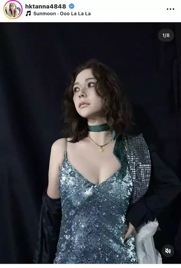 村重杏奈、胸元全開のスパンコールドレス姿でファン魅了…「大人の色気と可愛いさのバランス神」「美しいです」