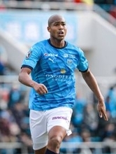 Ｃ大阪が横浜ＦＣの桜川ソロモン獲得へ　１９１センチの９４キロのFW　元日本代表ＧＫ中村航輔も獲得　