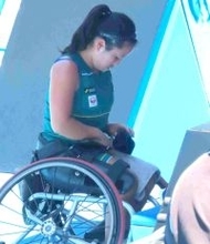 【全豪テニス】上地結衣　まさかの準決勝敗退　体がぶれるためタオルをはさみ固定するハプニング　４年ぶりに決勝進めず　車いすテニス