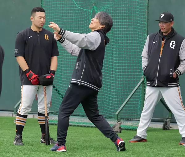 【巨人】ジャッジを育てた松井秀喜さんが「浦学のジャッジ」を熱血指導　約２０分間身ぶり手ぶり助言