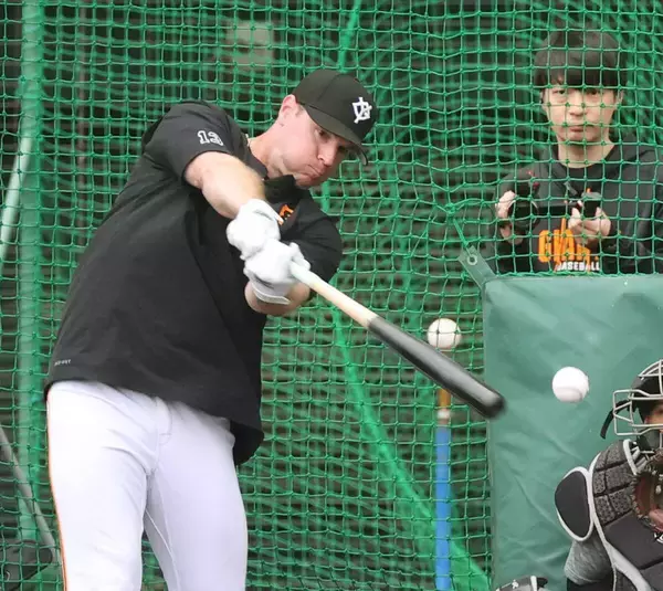 巨人オープン戦開幕４番はキャベッジ！　「彼のことが大好き」元同僚のヤクルト左腕と対戦心待ち