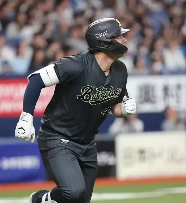 【オリックス】シーモアが２戦ぶり２号２ラン「逆方向に打つ意識を」日本ハム・有原航平の速球を左中間へ　２４日の今カード初戦に来日６７打席目で初アーチを放ったばかり