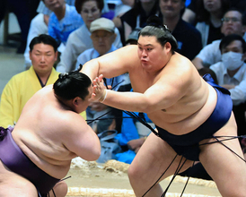 横綱・大の里が勝ち２勝３敗に「ちょっとずつ体が動いている」師匠の二所ノ関親方は「全部勝つつもりで」