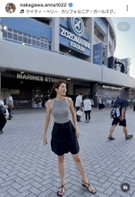 中川安奈アナ「夏を感じたくて」野球観戦に　美人妹も顔出し！「ノースリーブ女王降臨」「健康的」「楽しそう」