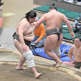 「朝乃山の恩師を父に持つ三段目・鶴英山が５勝で幕下復帰確実に　２１日は父の命日「１日遅れたけれど勝てて良かった」」の画像1