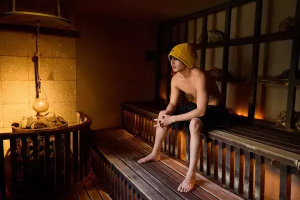 上野一稀、１９４２年創業の老舗銭湯で“カレーメシ神動線”体験「心と体とお腹が満足…新しい感覚のサウナ体験でした」