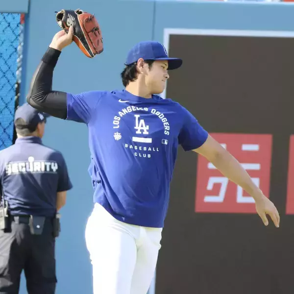 大谷翔平のキャッチボールで“異変”　３日ぶり実施も不満顔　グラブ投げつけるそぶりも