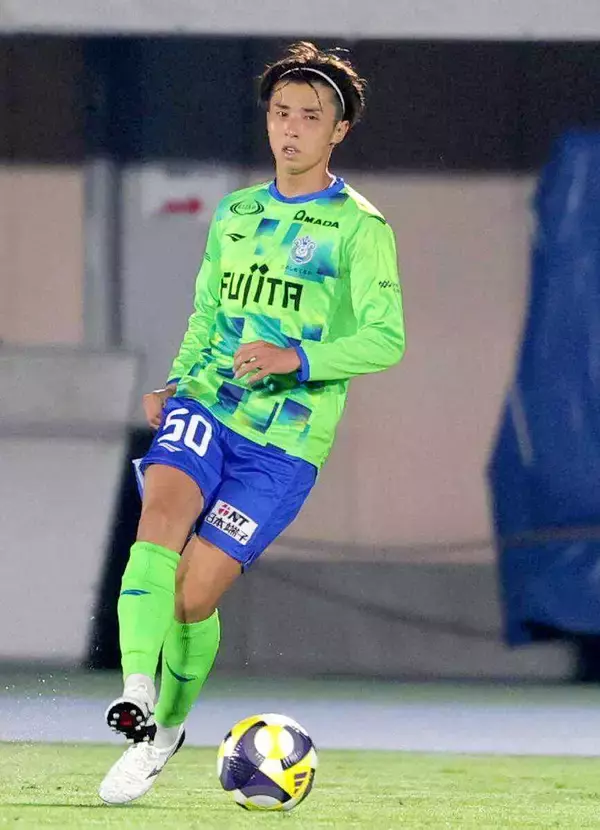 【Ｊ１清水】湘南ＭＦ藤井智也を完全移籍で獲得発表「チームの目標達成のために、ひたむきに精進してまいります」