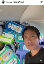 永井大が熊本地震の支援活動　大量の介護用おむつをジェットで運び届ける「席はありません、全部物資で」