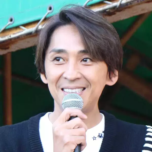 ５２歳に見えん！元「ＳＭＡＰ」森且行　転身した現在の姿「イケメン」「美男美女」ショット