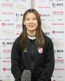 「アイスホッケー女子日本代表の輪島夢叶「楽しみ」　ミラノ五輪へ元プロ野球のラミレス理事と「ゲッツ」で乾杯」の画像1