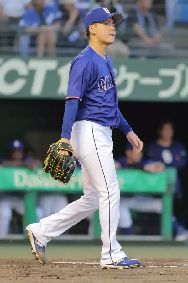 【中日】金丸夢斗が今季ワースト１０安打浴びて５回４失点で降板　佐藤輝明には３打席連続の快音許す