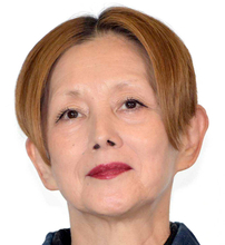 夏木マリ、若手人気女優とのハグショットに反響「大好きなお二人」「いい顔してはる」「心底お優しくて魅力的」