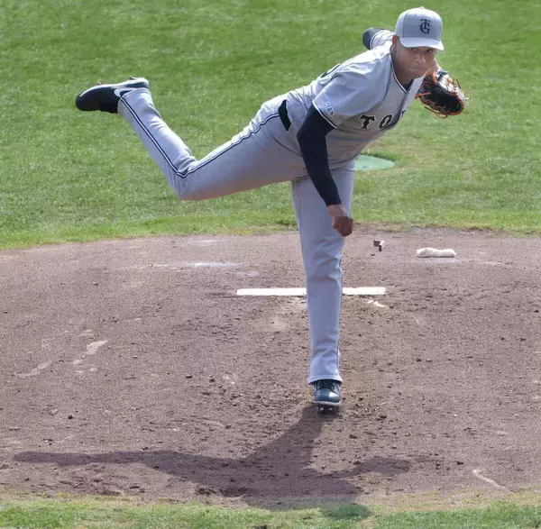 【巨人】最速１５３キロ！！　ついに覚醒！？　１９歳でメジャーデビューの育成右腕が打者６人無安打投球