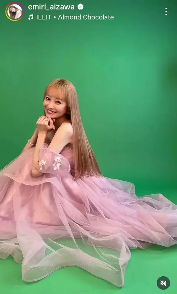 １２１万円でシリコン入れて「ふっくら、丸みが」ドレス姿にくぎ付け！手術に大満足の愛沢えみり