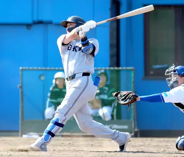 【巨人】小林誠司が２軍戦で３・１５以来のマルチ安打　プロ１３年目、好機で適時二塁打も