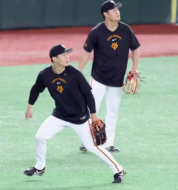 【巨人】右肋骨の骨挫傷から全体練習復帰の佐々木俊輔「できる範囲ではある」橋上監督代行「１００％とは言えないかもしれませんけれど…」