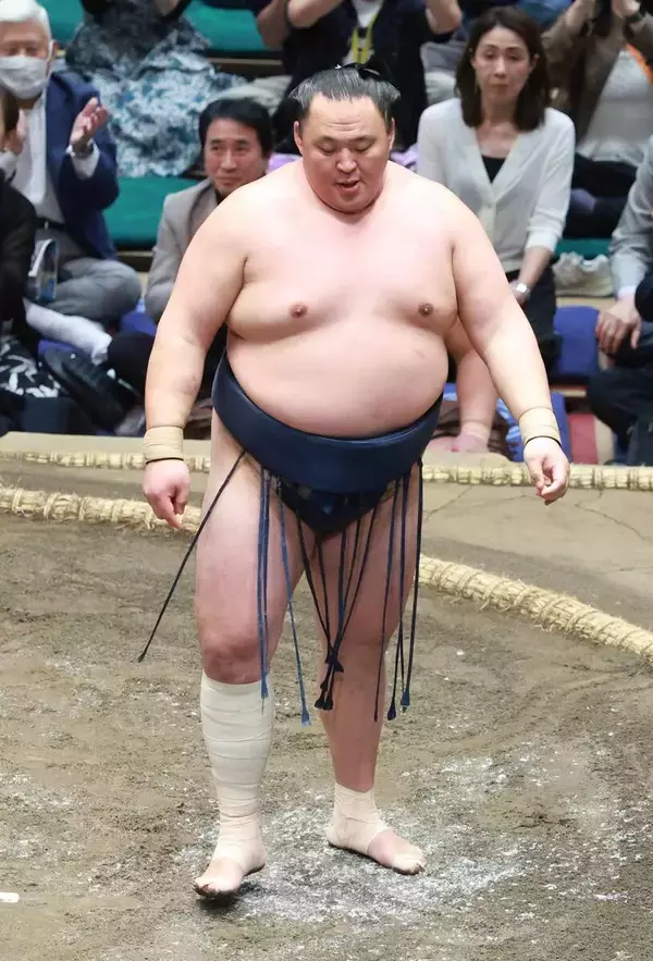 ４１歳玉鷲が１３年ぶりに十両転落　幕内連続出場記録は歴代３位の１１５２回で途絶える…名古屋場所番付発表