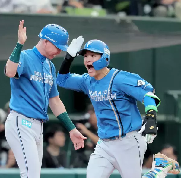 【日本ハム】「守備職人」奈良間大己が平良撃ち逆転２ラン　１５３キロを左中間へ　新庄采配ズバリ