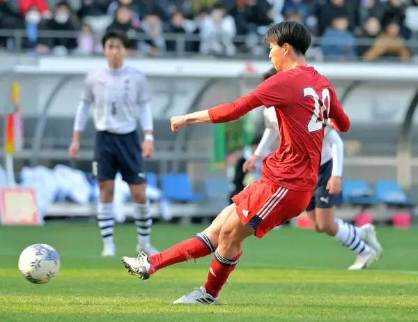 【高校サッカー】Ｊ１内定だけど現状は控え…流通経大柏ＦＷが途中出場から１得点「すごく悔しい。でも…」