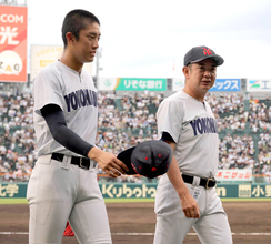 【甲子園】織田翔希は１５４キロでも「思いっきり投げてない」「負けない投手になってきた」村田監督が感嘆　日々の努力も明かす「４時半起き」…４回０封救援