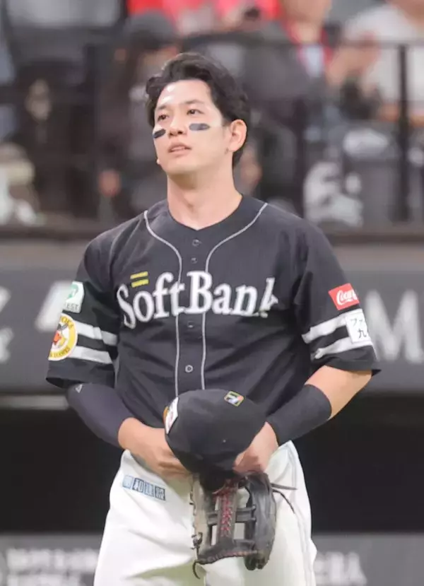 【ソフトバンク】栗原陵矢「もっともっと、野球以外のところでも自覚、責任を持って…」試合前練習で反復した三塁守備の足運びを実践